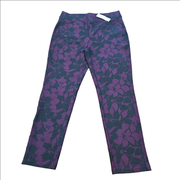 Women's Chico's Travelers NWT Floral Crepe Pull-On Pants Size 8 Purple - Picture 1 of 13